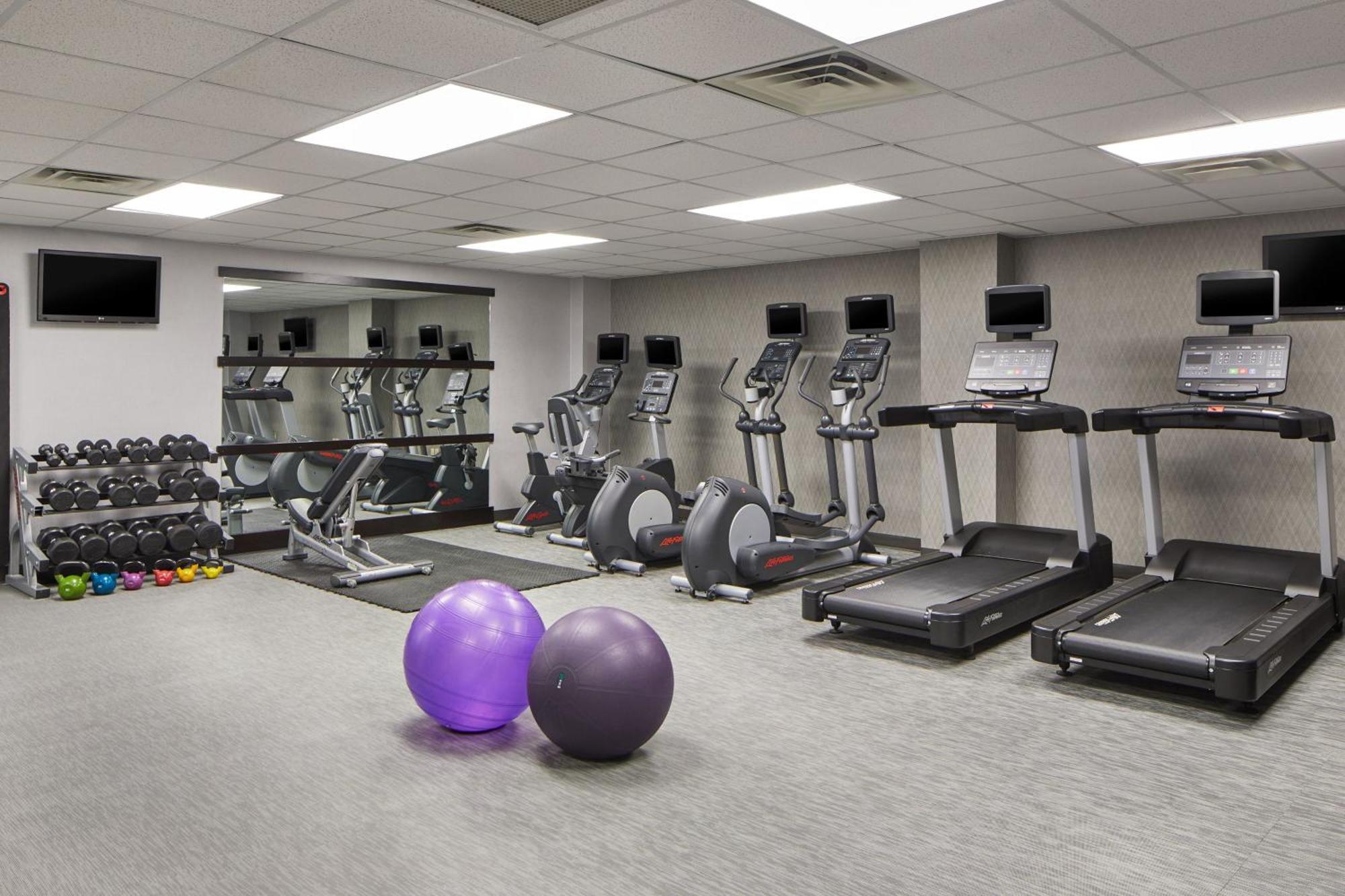 Courtyard By Marriott Nashville Downtown Екстер'єр фото