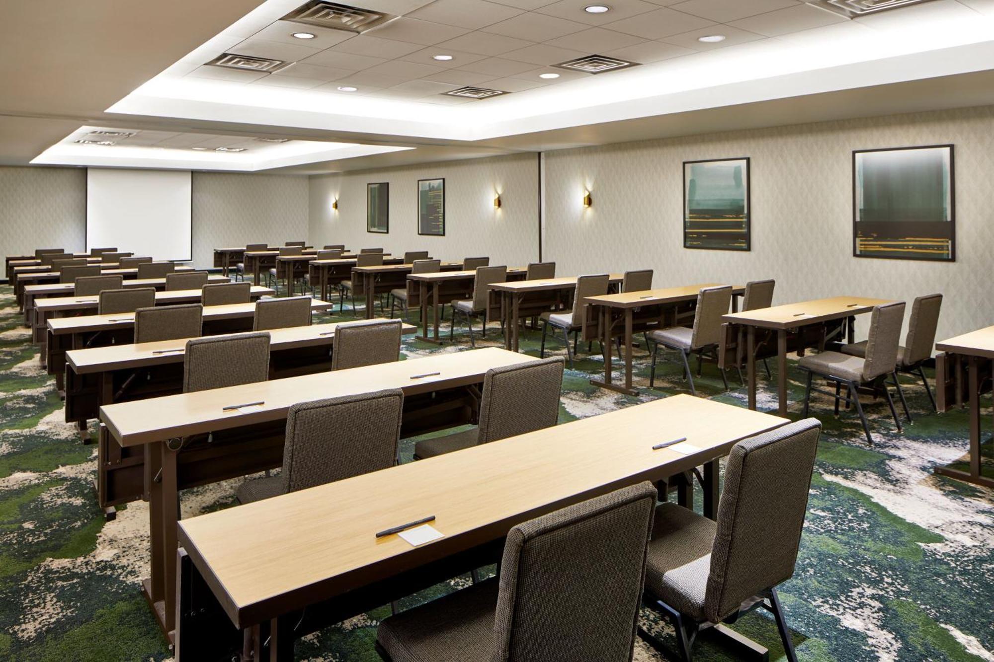 Courtyard By Marriott Nashville Downtown Екстер'єр фото