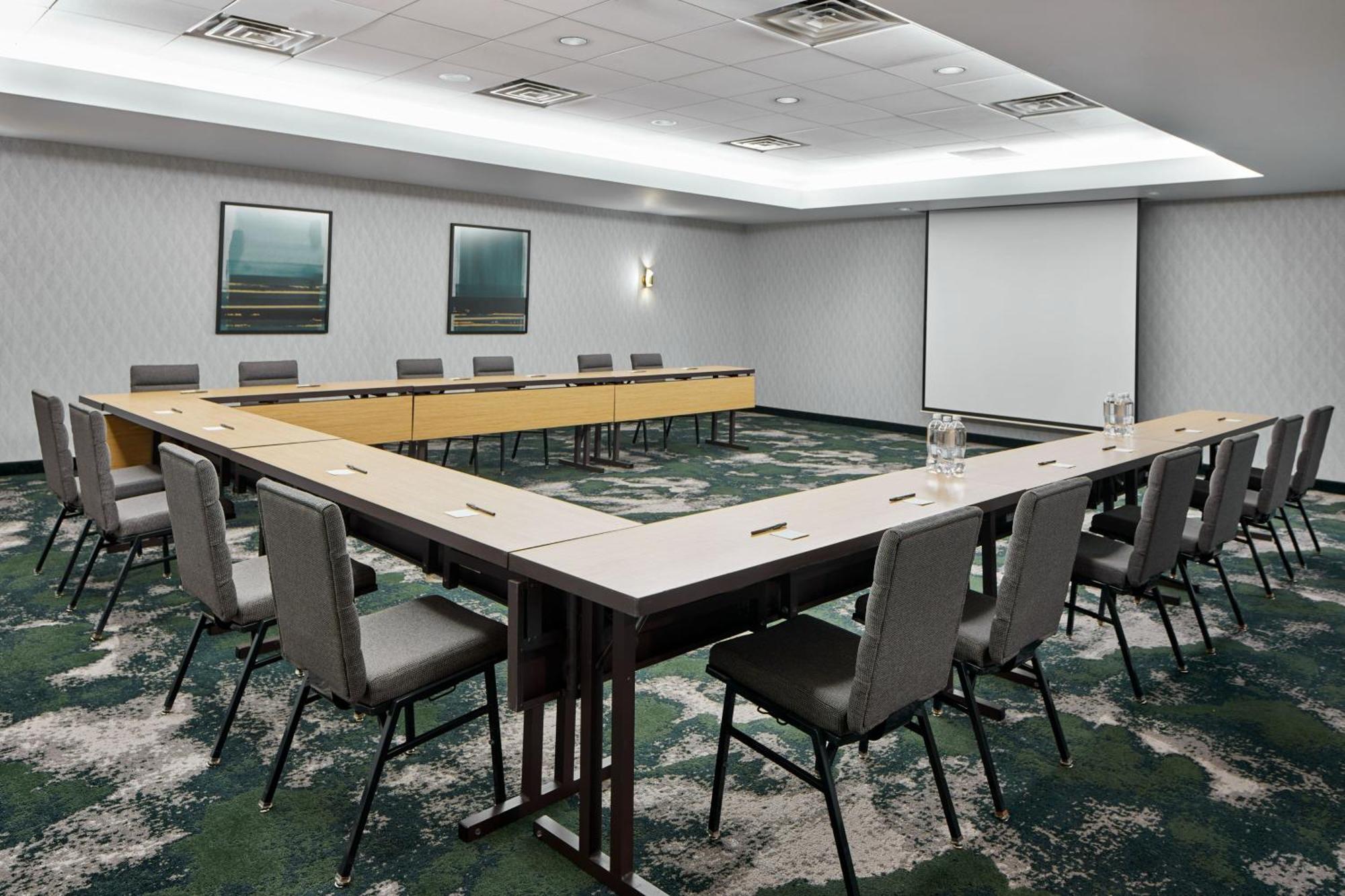 Courtyard By Marriott Nashville Downtown Екстер'єр фото