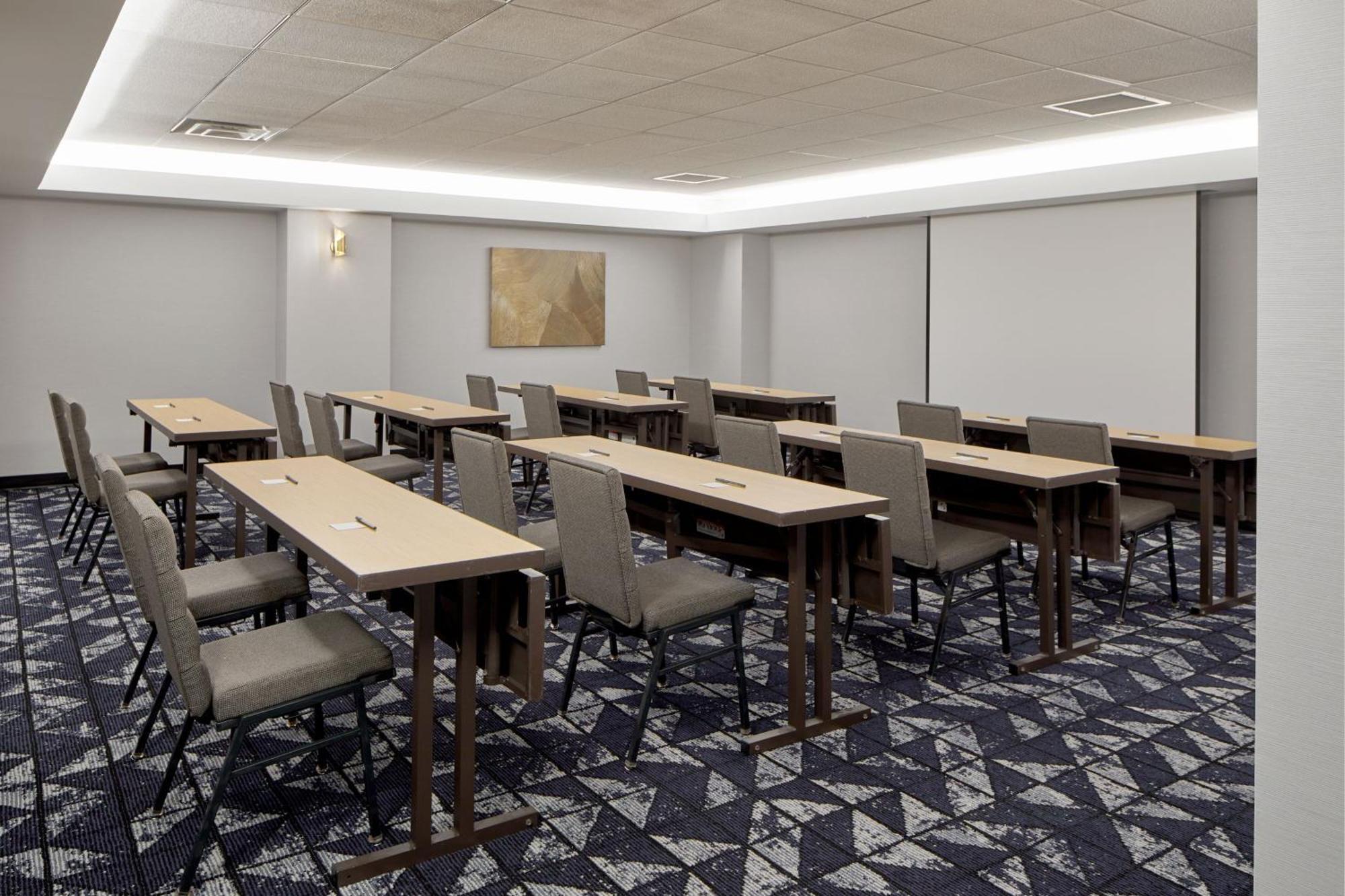 Courtyard By Marriott Nashville Downtown Екстер'єр фото